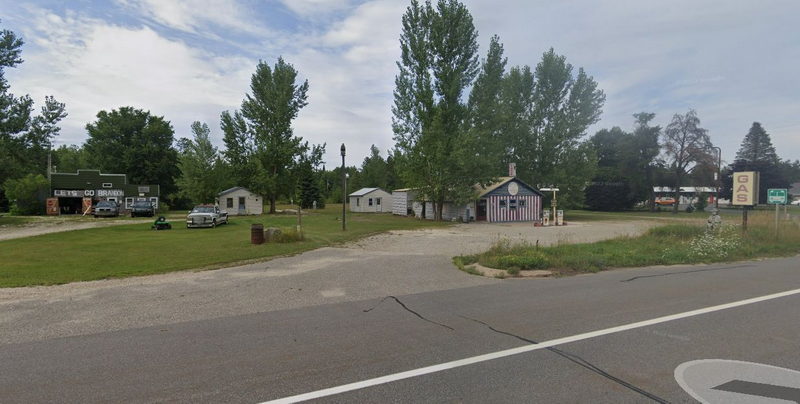 Schnepps Cabins - Street View